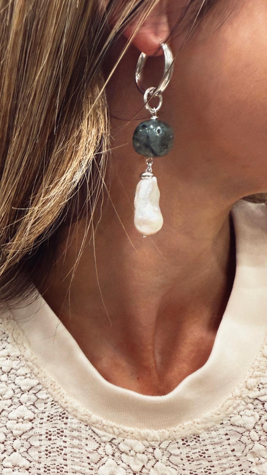 עגילי אבן הפריהנייט – תמונה 2