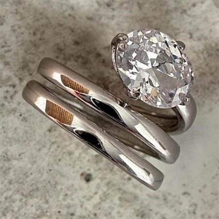 טבעת זרת מנוחשת